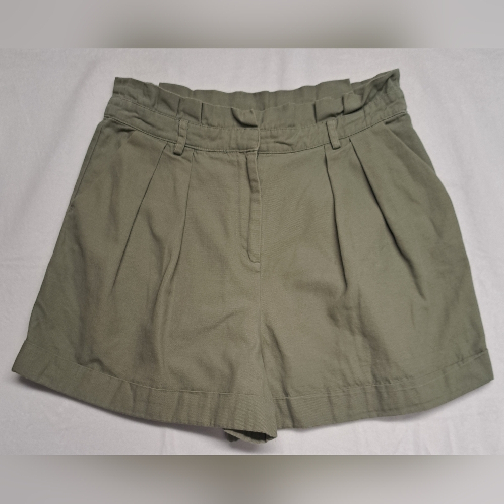 Oasis 14 Olive Green Khaki Shorts Pleated Zipper & Clip Fly Pockets Cuffed